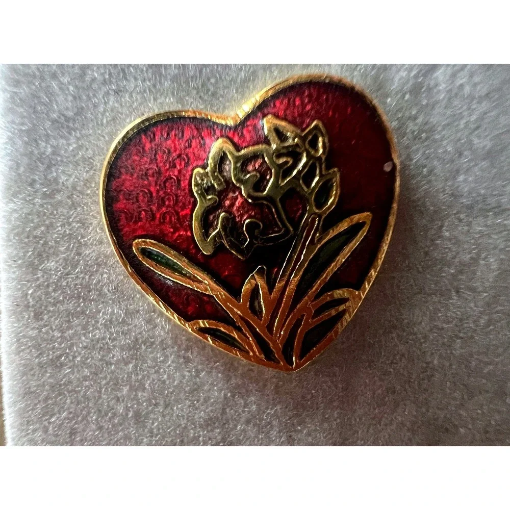 Vintage Genuine Cloisonne Heart Stud Earrings Red Gold Floral Botanical Dainty